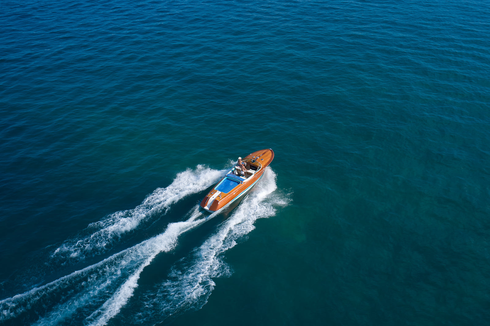 Premium vessel support underway on open water